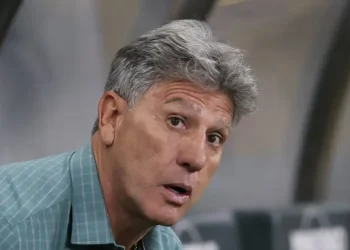 Renato Gaúcho faz pedido para assinar com o Fluminense e detalhes são divulgados