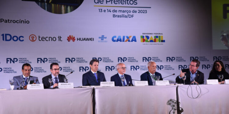 Presidente da FNP, Edvaldo lidera 87ª Reunião Geral em Brasília