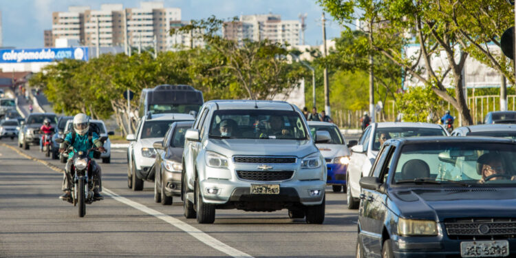 Proprietários de veículos com final de placa 1 e 2 têm até 30 de abril para solicitar isenção de IPVA