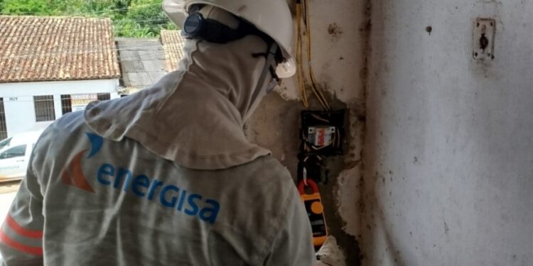 Furto de energia pode causar acidentes e impactar fornecimento de energia