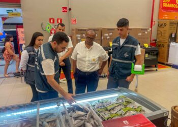 Vigilância Sanitária de Socorro realiza inspeções em supermercados para a Semana Santa
