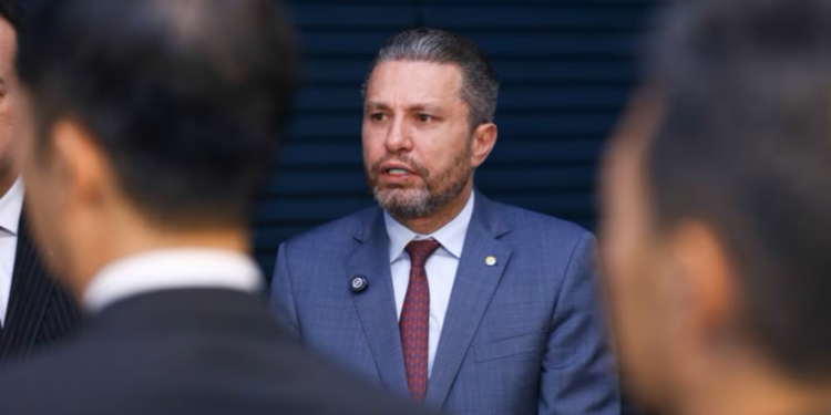 Alternativa à anistia com pena ‘proporcional’ a condenados pelo 8/1 é apresentada na Câmara