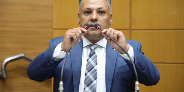 Deputado Ibrain de Valmir convida população para participar do Lagarto Folia 2025