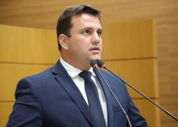 Marcos Oliveira cobra solução para crise hídrica em Sergipe