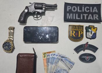 Policiais militares prendem homem por porte ilegal de arma de fogo em Nossa Senhora do Socorro