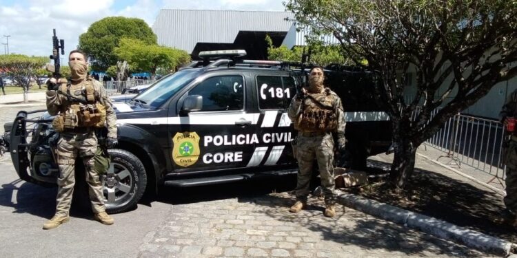 Core prende suspeito por tráfico de drogas no Ponto Novo