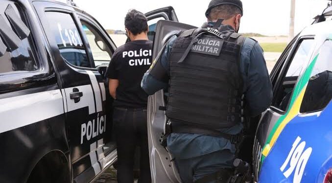 Ação integrada prende investigado por roubos e recupera celular na capital
