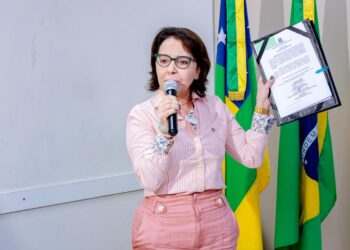 Prefeita Emília Corrêa sanciona Lei para aquisição de ônibus elétricos e modernização do transporte coletivo em Aracaju