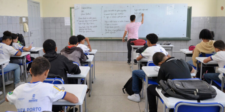 Sergipe avança na oferta de matrículas do ensino fundamental em tempo integral na rede pública