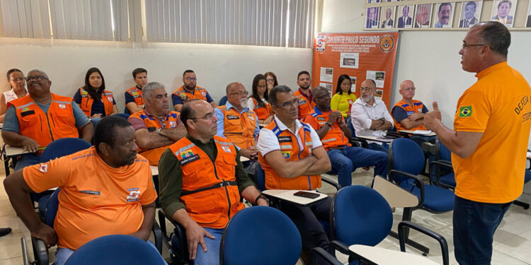 Coordenadores e agentes de Defesa Civil municipais avaliam positivamente curso de Gestão e Desastres realizado pelo Governo do Estado