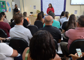 ‘Café que Transforma’ reúne gestores e secretários para fortalecer educação no Médio Sertão sergipano