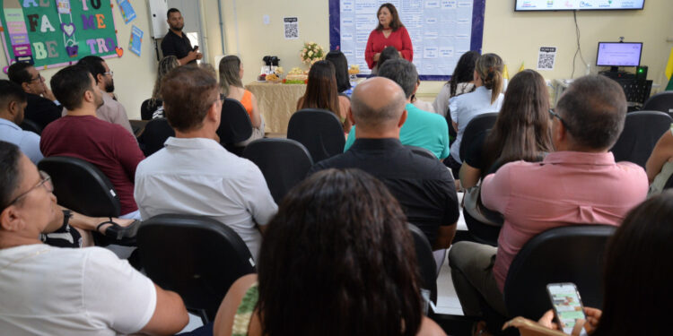 ‘Café que Transforma’ reúne gestores e secretários para fortalecer educação no Médio Sertão sergipano