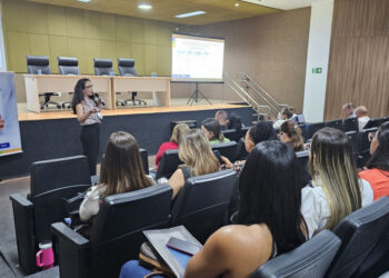 Profissionais da saúde participam de workshop sobre prevenção e cuidados com a doença renal crônica