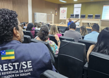Saúde promove qualificação de equipes dos Cerests regionais para ampliar cuidado ao trabalhador