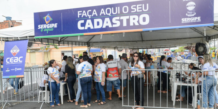 Centro de Atendimento ao Cidadão leva serviços à população de São Domingos no ‘Sergipe é aqui’