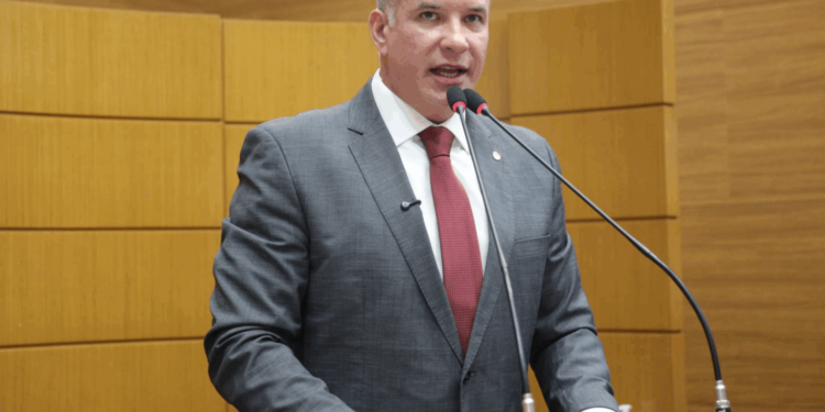 Cristiano Cavalcante destaca missão institucional nos EUA e festejos de Capela