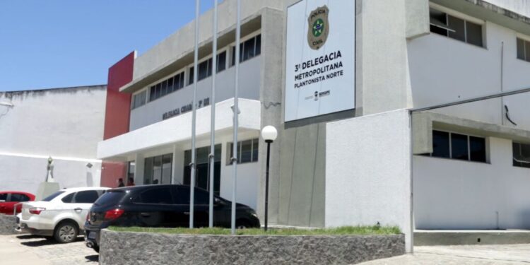 Polícia Civil cumpre mandado de prisão contra acusada por tráfico de drogas na zona Norte de Aracaju