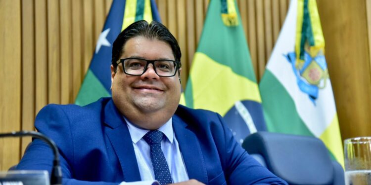 Joaquim da Janelinha leva ao Pequeno Expediente demanda do transporte no Augusto Franco