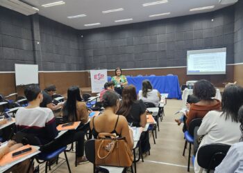 Saúde promove oficina sobre tratamento e registros da tuberculose para enfermeiros da Atenção Primária
