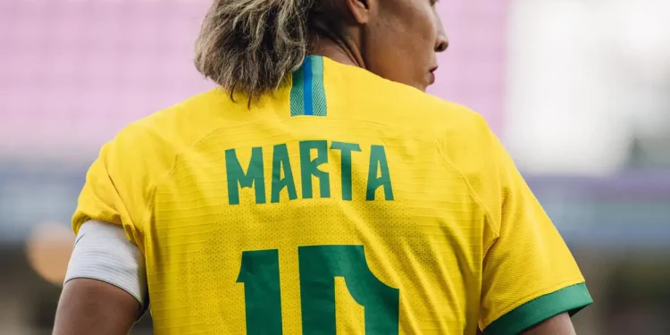 Arthur Elias convoca seleção para amistosos contra o Japão