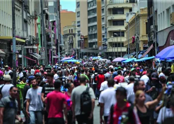 Brasil sobe cinco posições no ranking do IDH e se posiciona agora na 84ª colocação