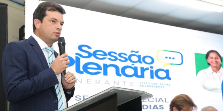 Paulo Junior critica repasse de recursos da outorga da Deso e aponta irresponsabilidade do governo estadual