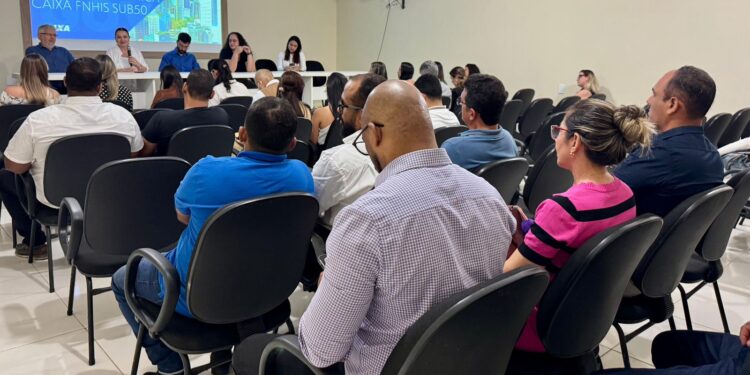 FAMES realiza reunião técnica com a Caixa e municípios beneficiados pelo FNHIS