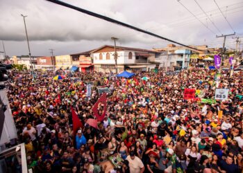 Com shows de Bell Marques e Natanzinho, Pega do Mastro reúne 50 mil pessoas e abre oficialmente festejos juninos no município de Lagarto
