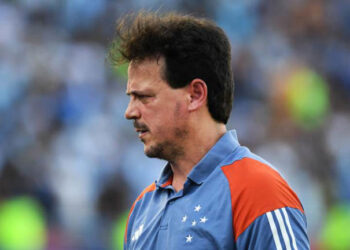 Fernando Diniz é o novo técnico do Vasco; veja os detalhes do contrato