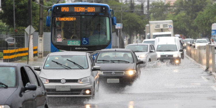 Sergipe tem previsão de chuvas intensas até a manhã desta quarta-feira, 21