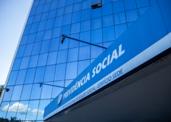 INSS começa a devolver descontos indevidos de abril a partir de 26 de maio