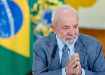 Lula anuncia crédito para reforma de casas em Marcha dos Prefeitos