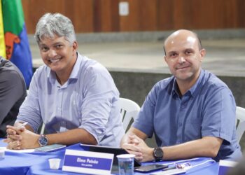 Prefeito Samuel Carvalho reúne secretários e vereadores para fazer balanço do primeiro quadrimestre de 2025