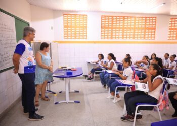 Professores do PSS passam a receber o piso em Nossa Senhora do Socorro 