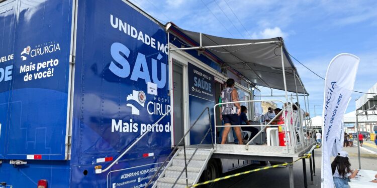 Hospital de Cirurgia amplia assistência gratuita com Unidade Móvel de Saúde