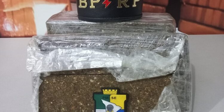 Polícia Militar apreende 7kg de maconha na Zona Norte da capital