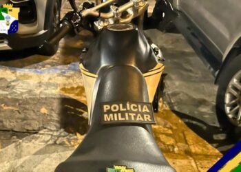 PM prende dois homens suspeitos de furtar uma motocicleta em Nossa Senhora do Socorro