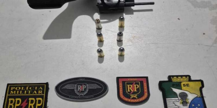 Polícia Militar prende homem por porte ilegal de arma de fogo na capital