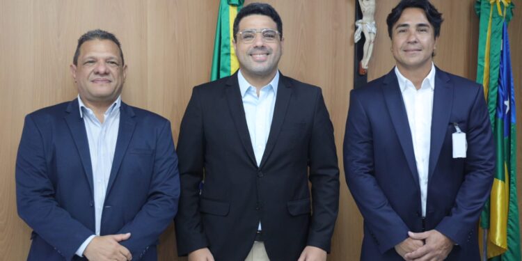 Jeferson Andrade recebe presidentes dos Institutos de Previdência do Pará e de Sergipe