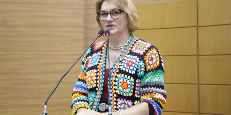 Linda Brasil fala sobre falta de água em Pedra Mole