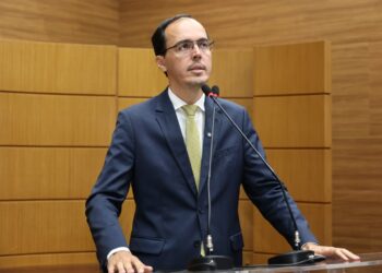 Manuel Marcos defende combate à mortalidade materna e desigualdades sociais