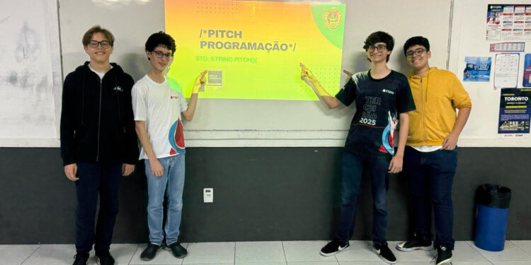 Alunos sergipanos desenvolvem calculadora científica