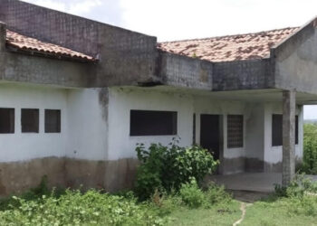 TCE homologa Termo de Ajustamento de Gestão para conclusão de escola em Propriá