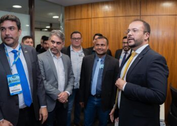 Sergipe em peso no gabinete do deputado federal Thiago de Joaldo
