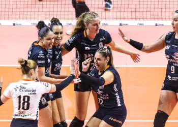Osasco garante título da Superliga Feminina de vôlei