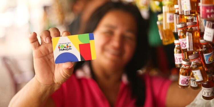 Mais de 378 mil famílias de Sergipe receberam o Bolsa Família desde o dia 19