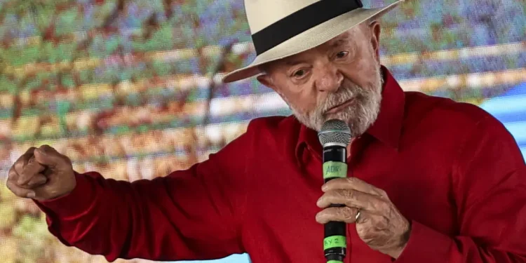 Programa de médicos especialistas será lançado na sexta, diz Lula