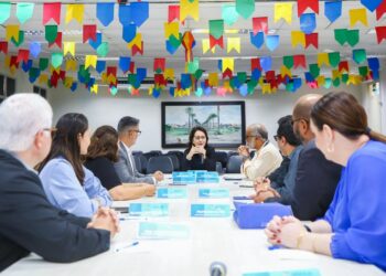 Prefeitura de Aracaju e Unit avançam em parceria para aproximar saber acadêmico da realidade das comunidades