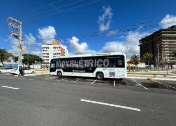 Ônibus elétrico segue em fase de teste em Aracaju até o fim de maio