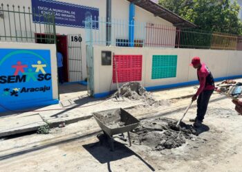 Educação Aracaju: Rede púbilca municipal de ensino recebe primeira parcela do Programa Dinheiro Direto na Escola